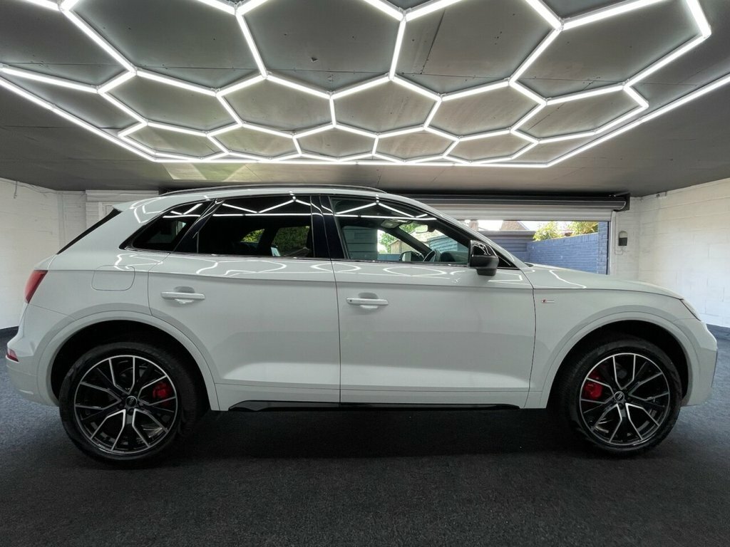 Audi Q5 2L Edition 1 White #3