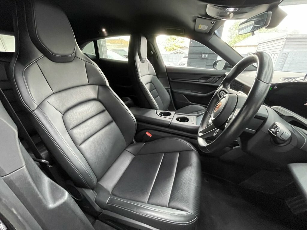 Porsche Taycan Estate AE23TZD Black #4