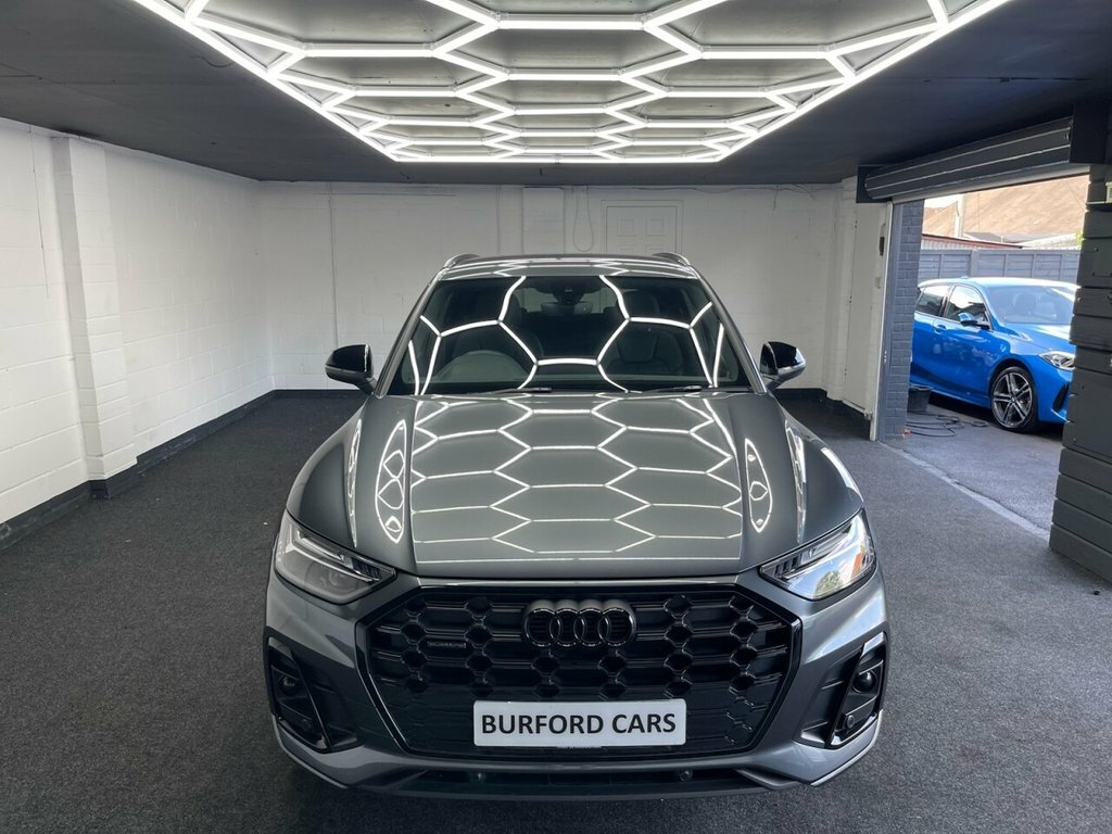 Audi Q5 2L Black Edition Grey #5