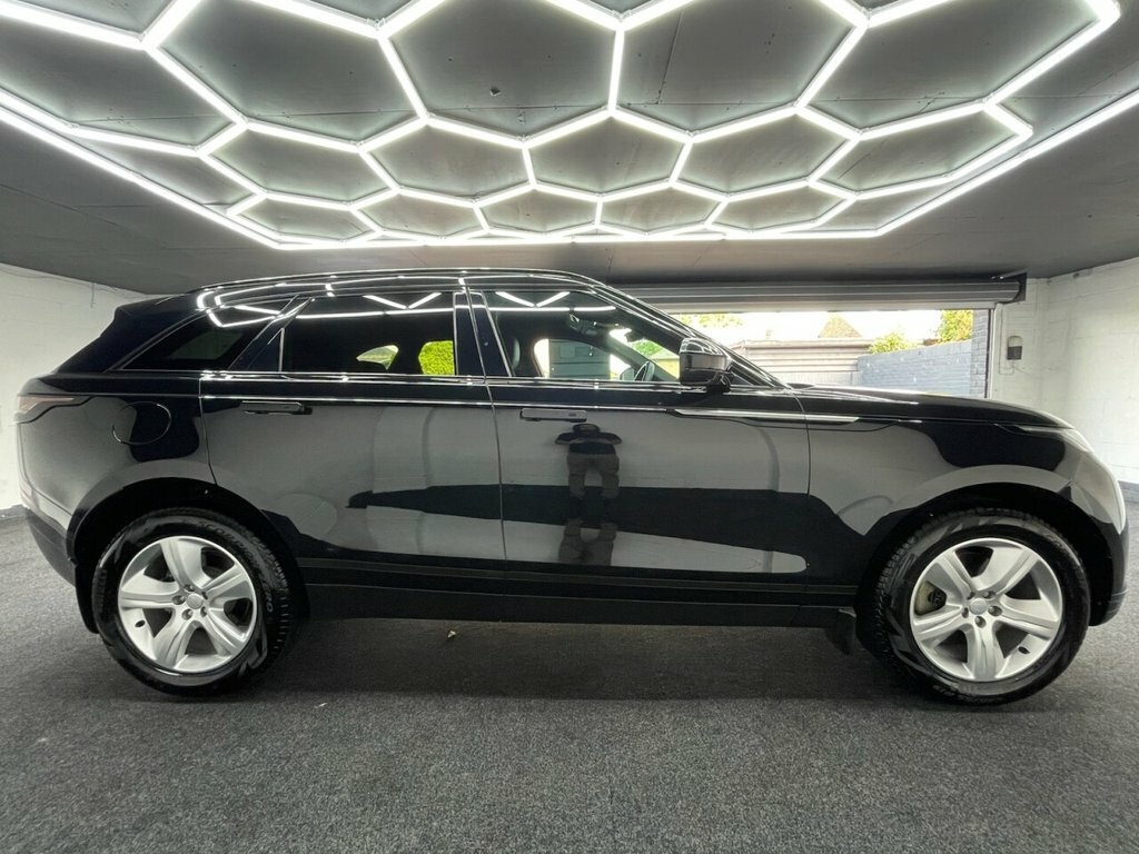 Land Rover Range Rover Velar Suv Black #3