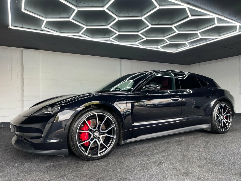 Porsche Taycan Estate DC22HFG Black #5