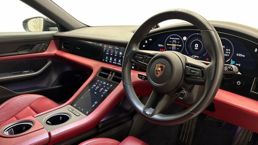 Porsche Taycan Estate Black #3