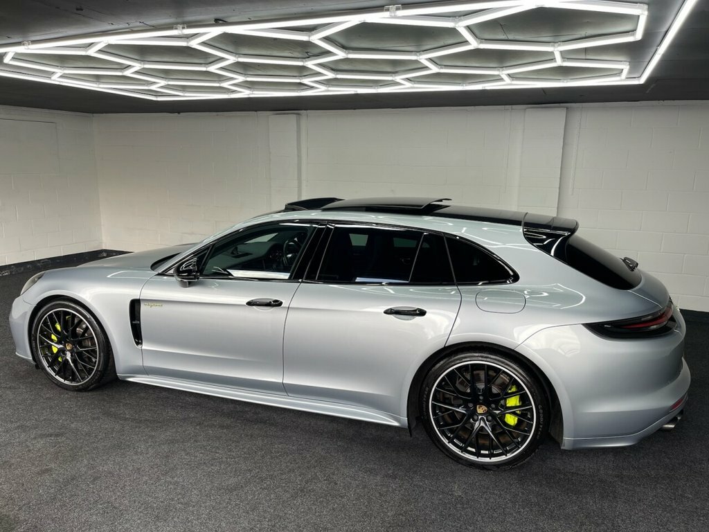 Porsche Panamera 2.9 V6 4 E-hybrid Pdk White #23