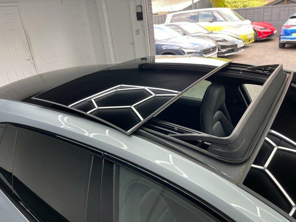 Porsche Panamera 2.9 V6 4 E-hybrid Pdk White #33