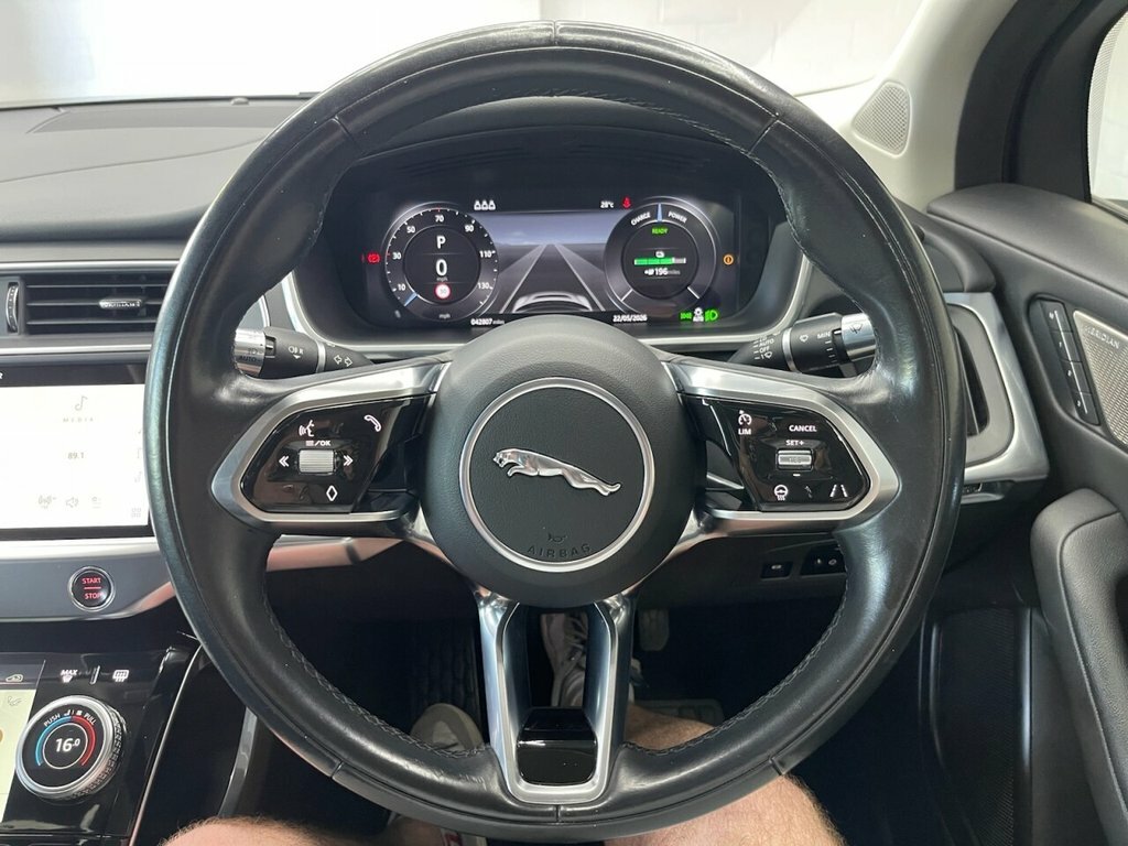 Jaguar I-Pace 400 90Kwh Black Suv 4Wd 400 Ps Black #42