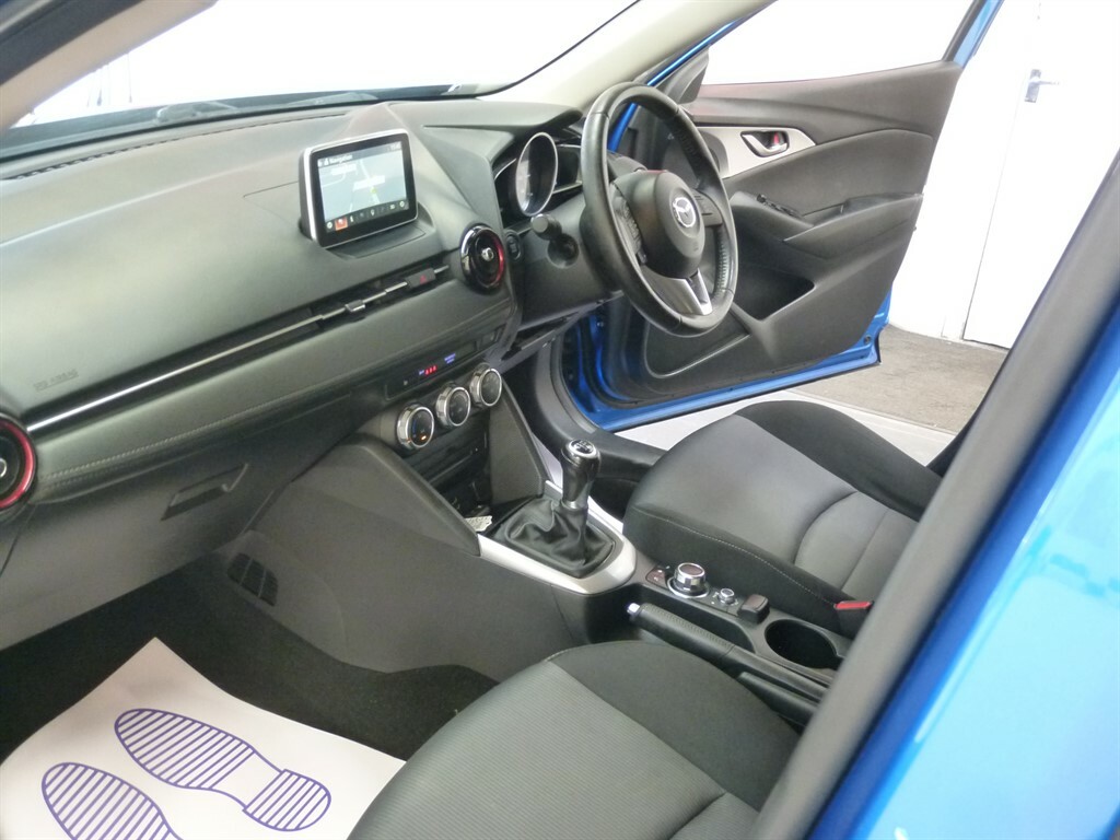 Mazda CX-3 2.0 Skyactiv-g Sport Nav Suv Eur Red #15