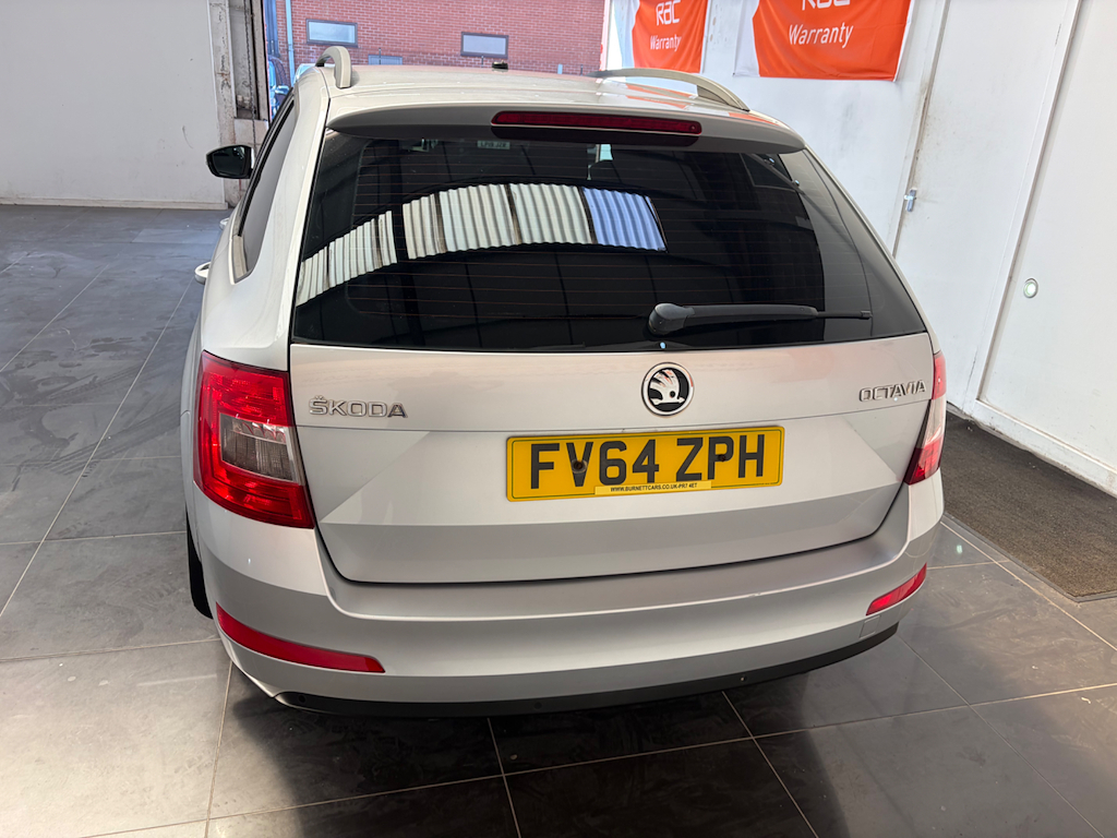 Skoda Octavia Estate 1.6 Tdi Se L Dsg Euro 6 Ss 201565 Black #9