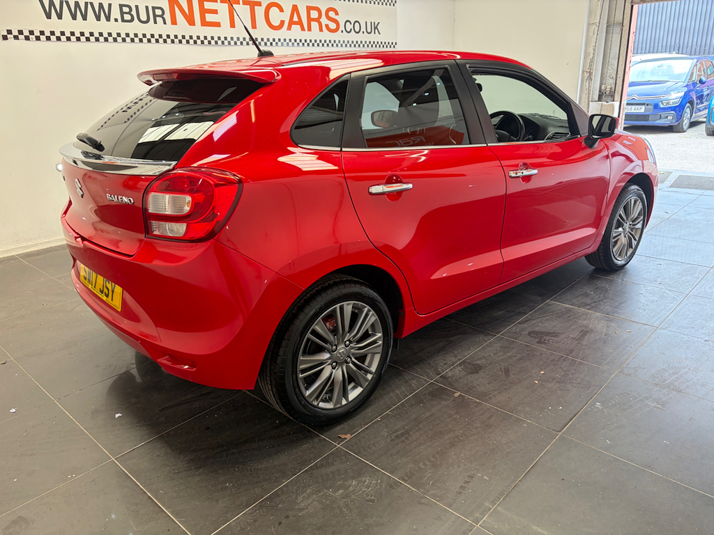 Suzuki Baleno White #11