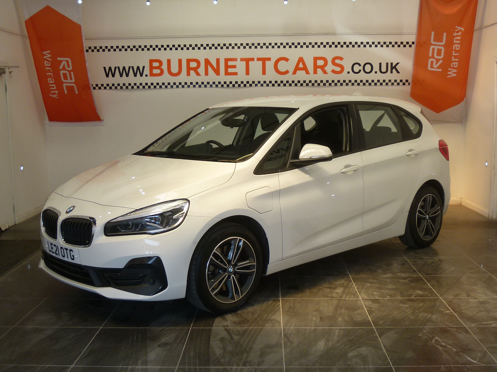 BMW 2 Series Active Tourer Sport Active Tourer White #2