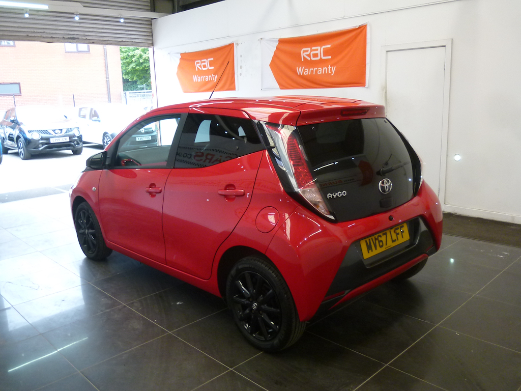 Toyota Aygo Vvt-i X-style Red #6