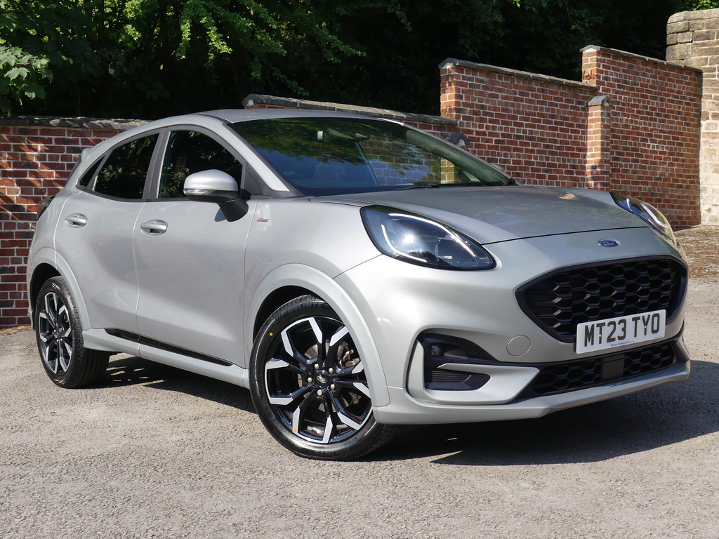 Ford Puma Ford Puma 2323 1.0T Ecoboost St-line-x Silver