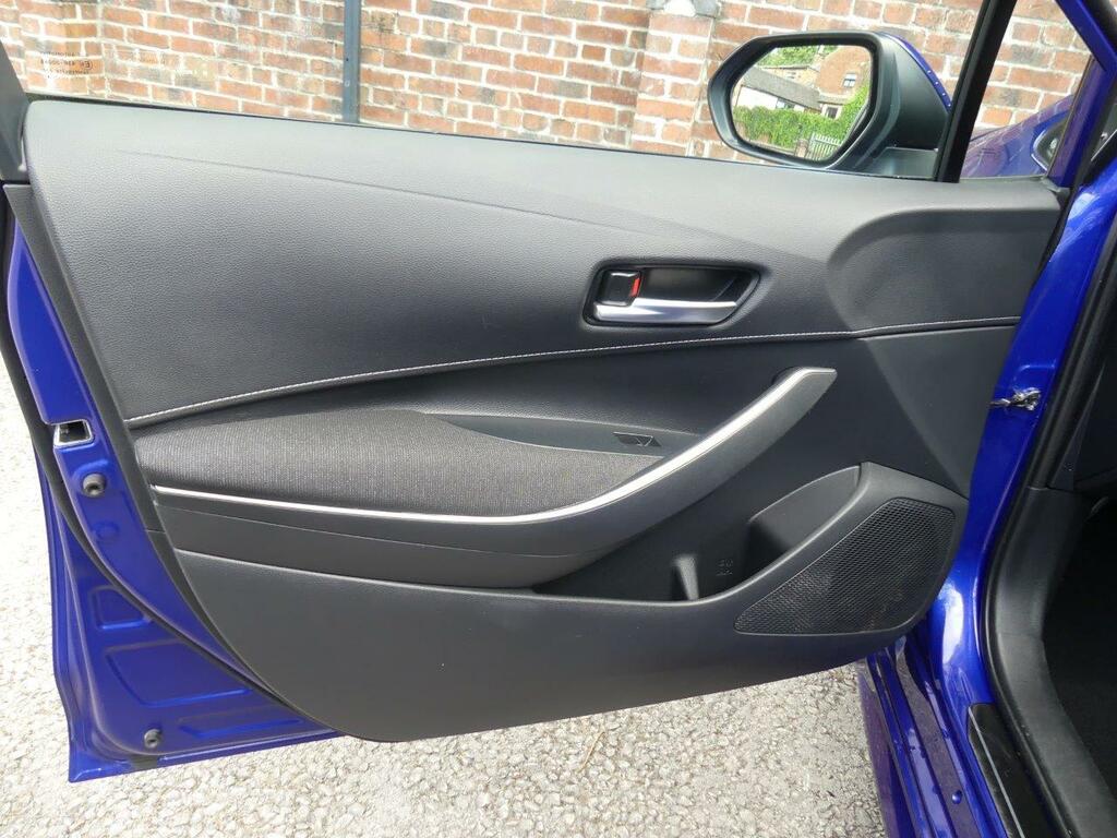 Toyota Corolla 2.0 Hybrid Excel Cvt Blue #33