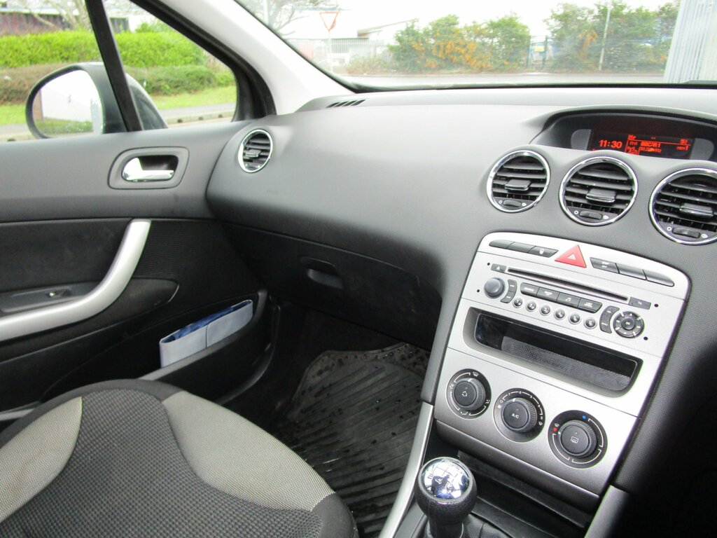 Peugeot 308 E-hdi Active Silver #16