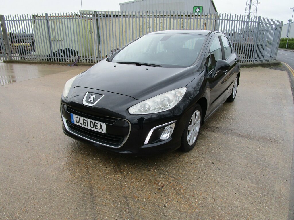 Peugeot 308 1.6 Hdi Active Hatchback Euro 5 Black #3