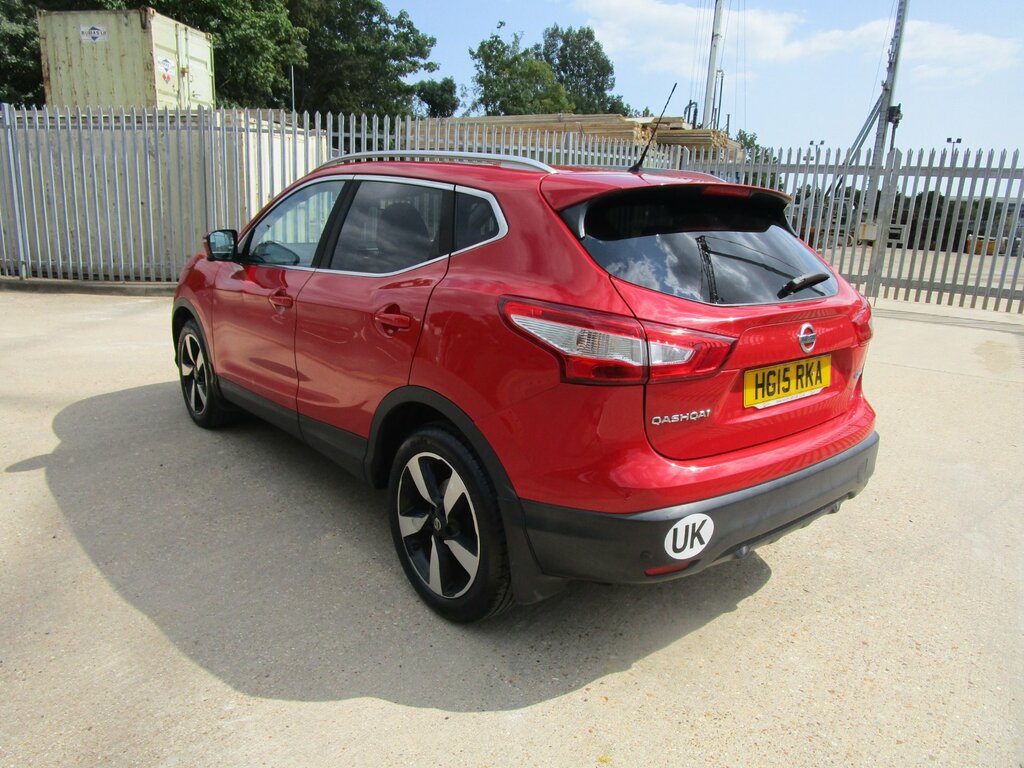 Nissan Qashqai 1.5 Dci N-tec Suv 2Wd Euro 5 S HG15RKA Red #2