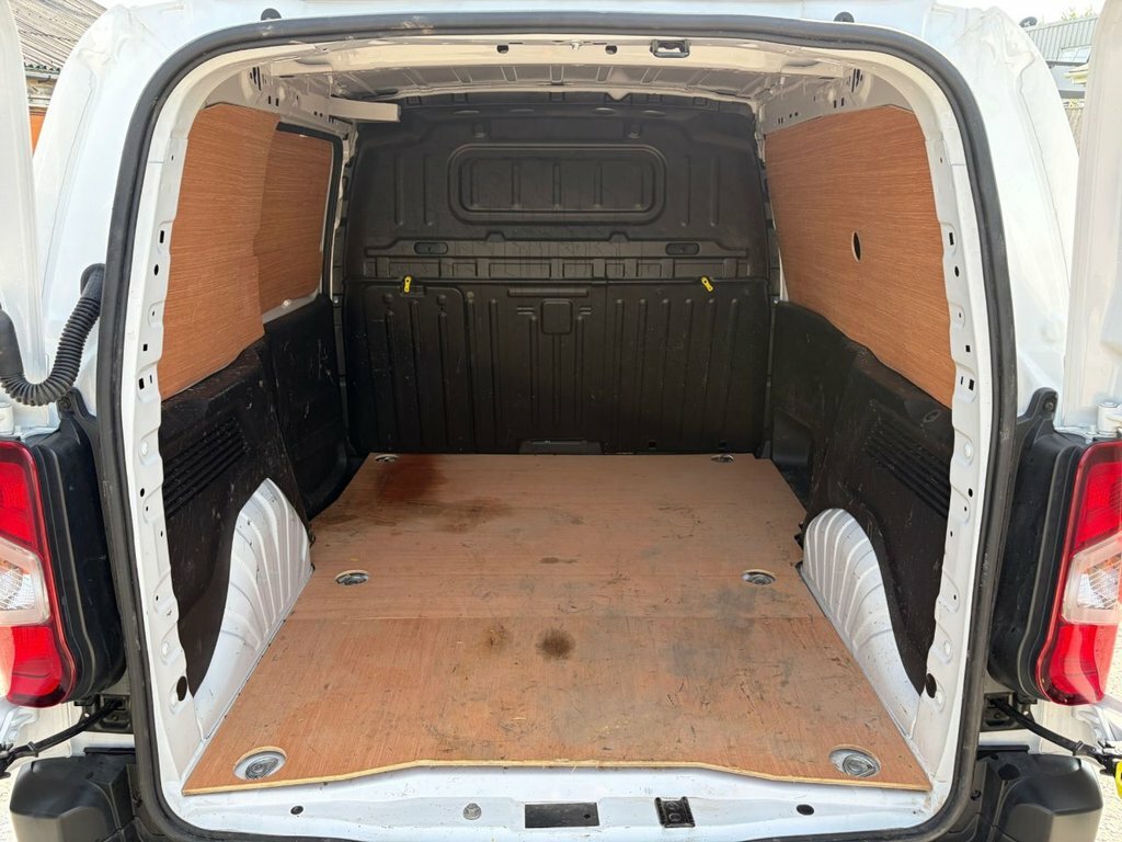 Vauxhall Combo Cargo Xl 1.5 Turbo D 10 White #36