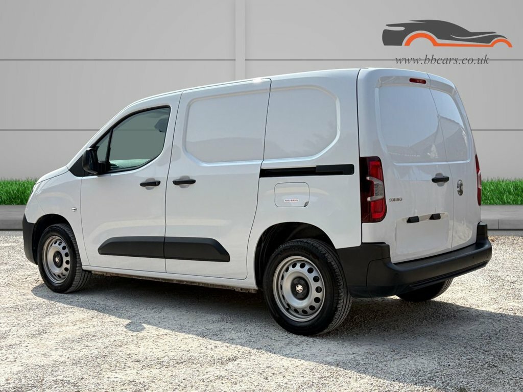 Vauxhall Combo 1.5L Prime White #3