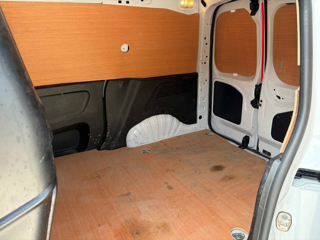 Vauxhall Combo Cargo Xl 1.5 Turbo D 10 White #39