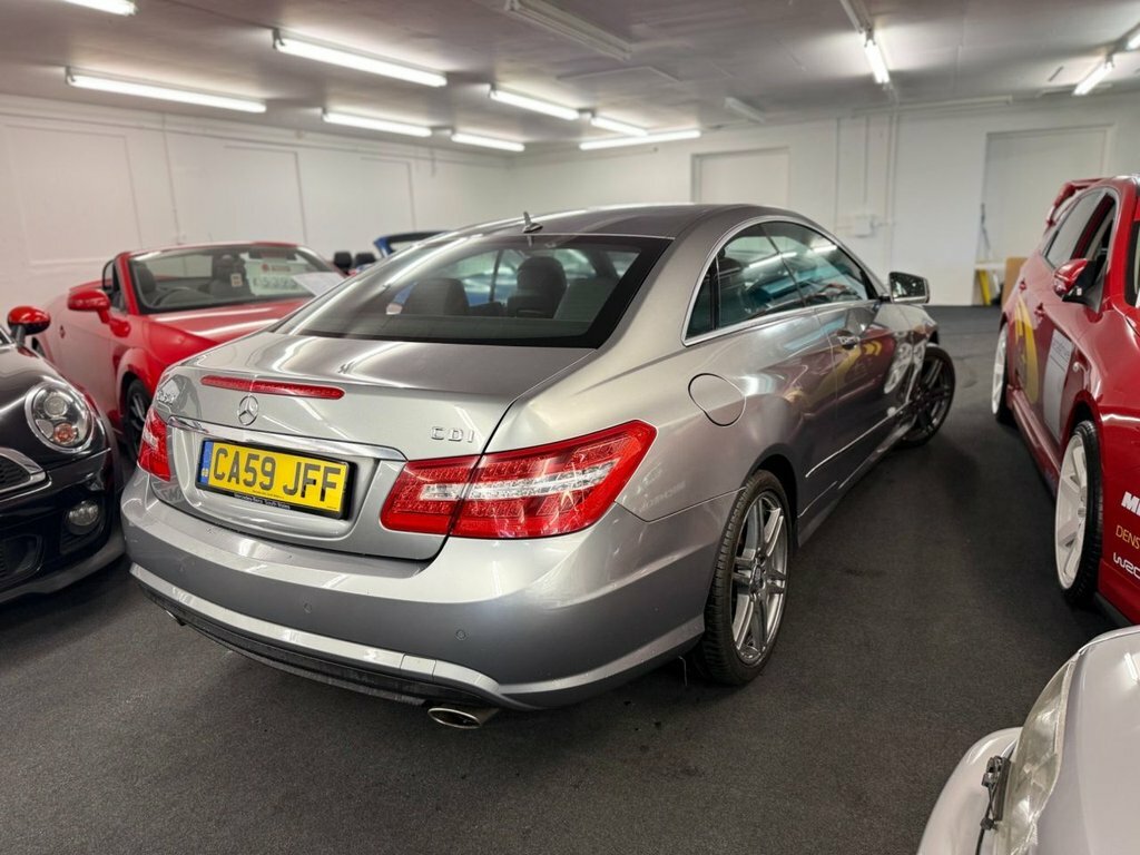 Mercedes-Benz E Class 3L Sport CA59JFF Silver #3