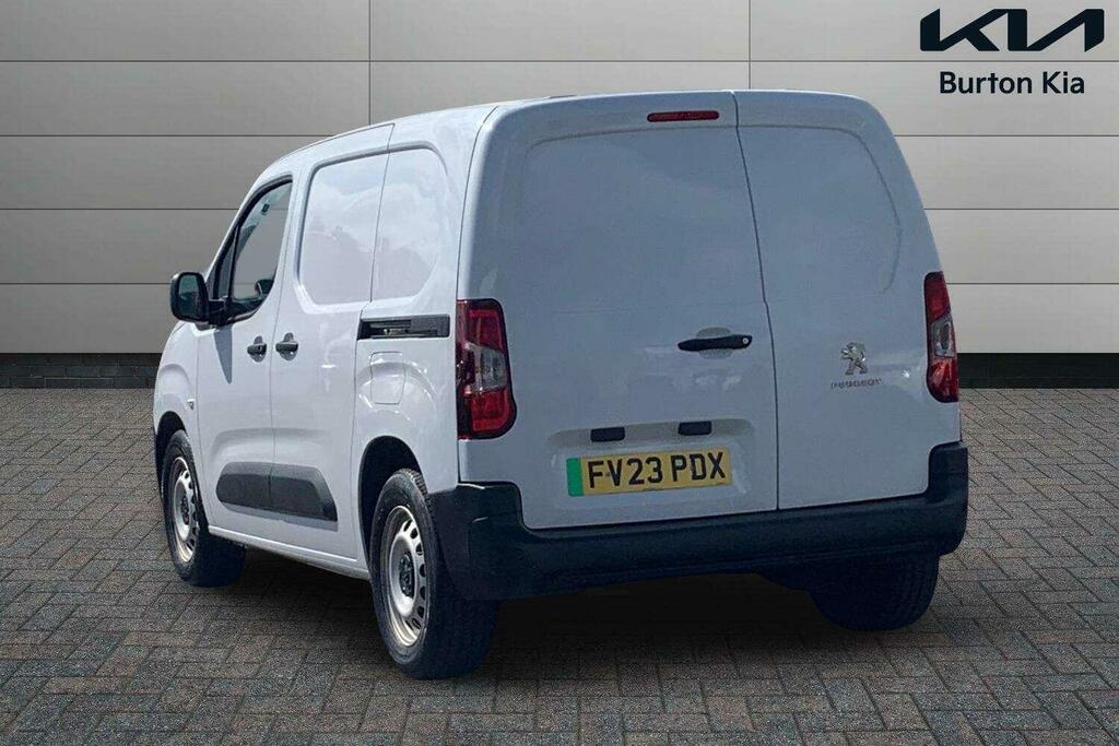 Peugeot E-Partner 800 50Kwh Professional Premium Standard Panel Va White #2