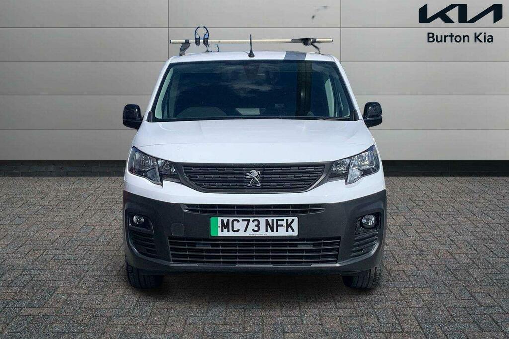 Peugeot E-Partner 800 50Kwh Asphalt Premium Standard Panel Van White #5