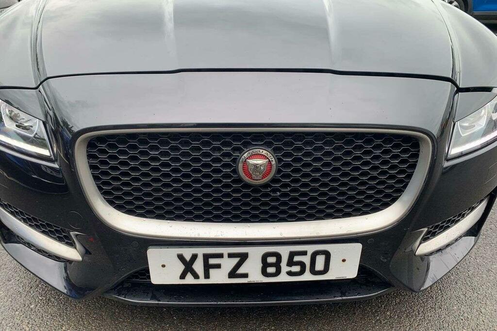 Jaguar XF 2.0D Portfolio Saloon Euro 6 S S White #30