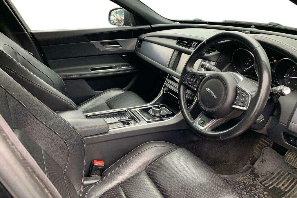Jaguar XF 2.0D Portfolio Saloon Euro 6 S S White #8