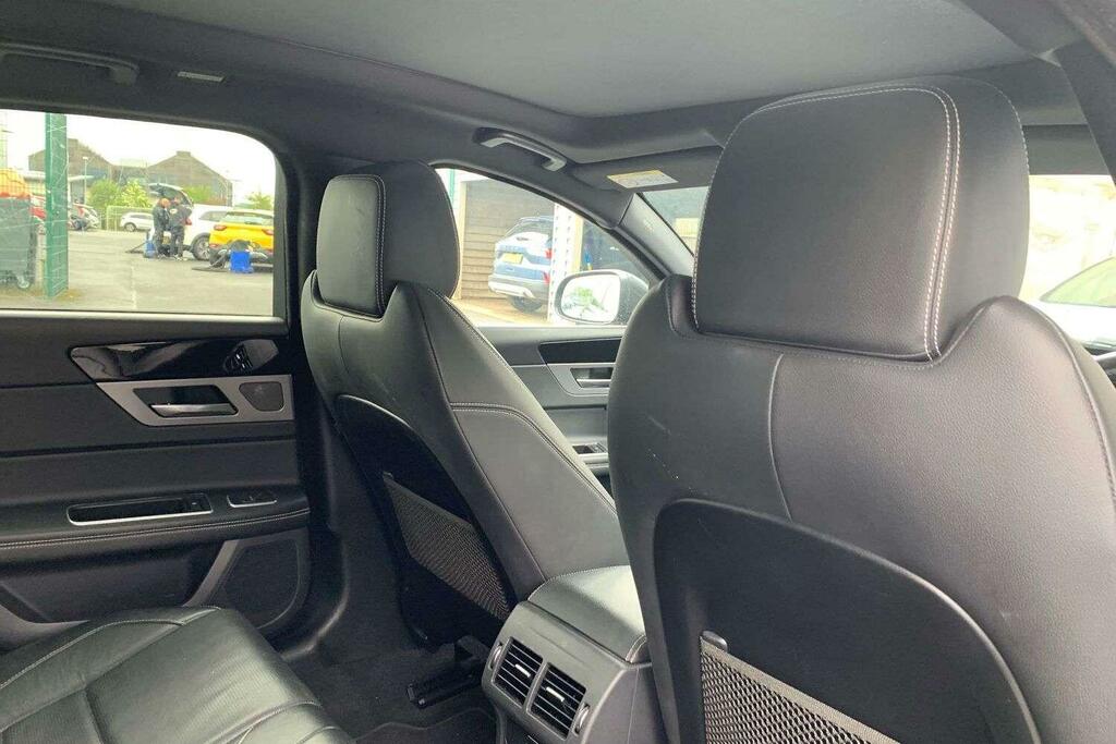 Jaguar XF 2.0D Portfolio Saloon Euro 6 S S White #24