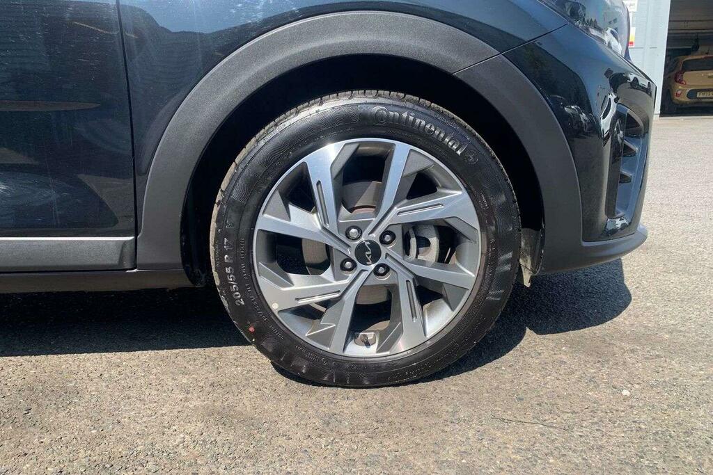 Kia Stonic 1.0 T-gdi Mhev Gt-line S Suv Hybrid Dct Black #6