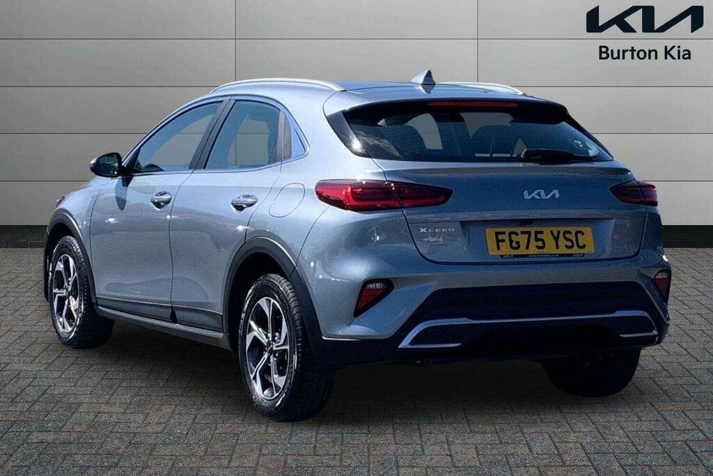 Kia Xceed 1.0 T-gdi Mhev Pure Suv Hybrid E FG75YSC Silver #2