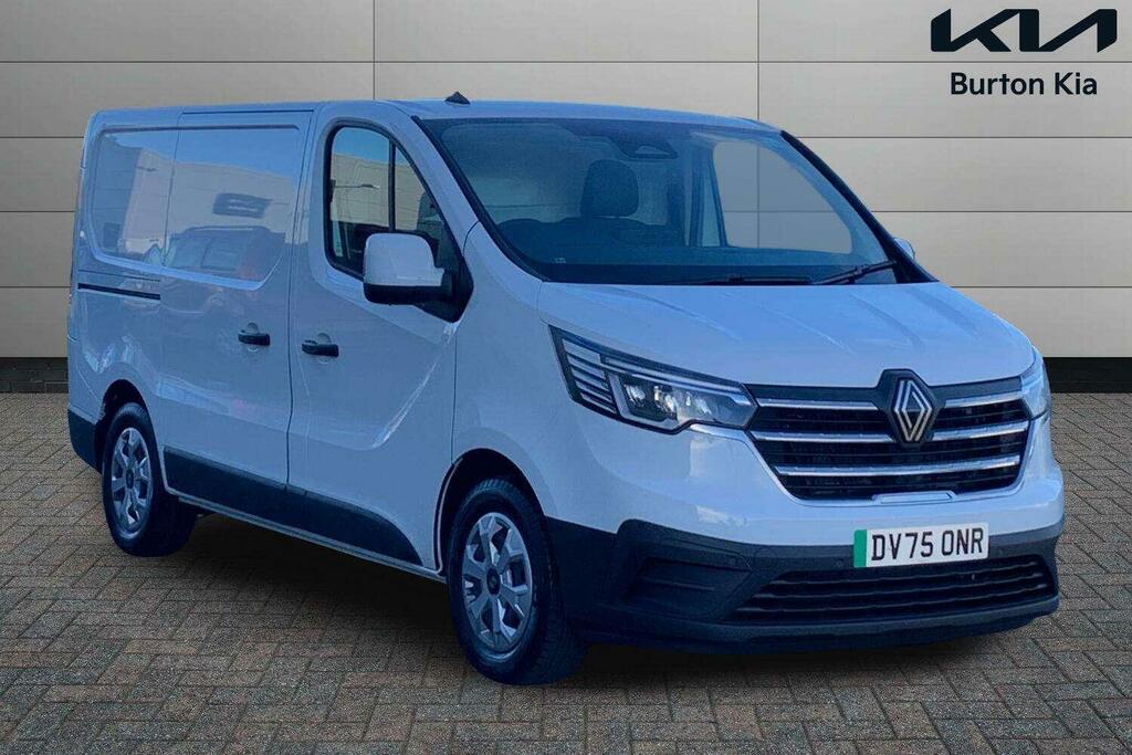 Renault Trafic Sl30 52Kwh Advance Panel Van L1 White
