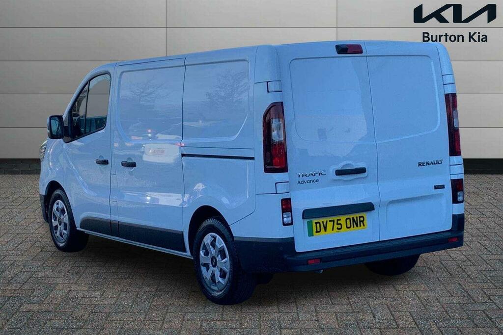 Renault Trafic Sl30 52Kwh Advance Panel Van L1 White #2