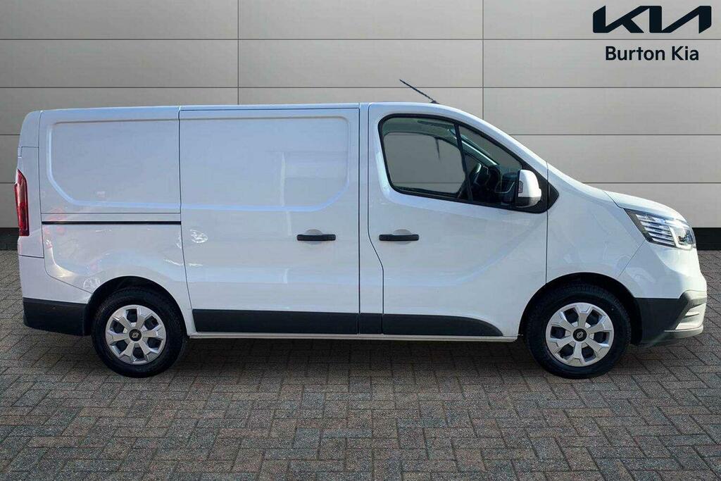 Renault Trafic Sl30 52Kwh Advance Panel Van L1 White #3