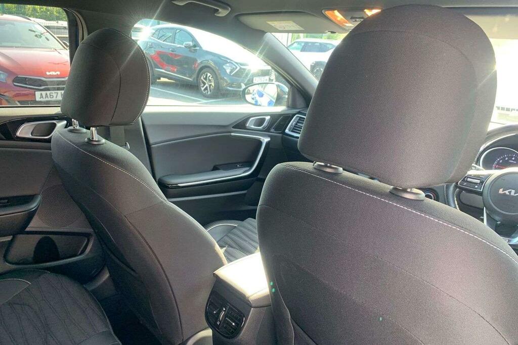 Kia Xceed 1.5T Gdi Isg 138 3 White #24