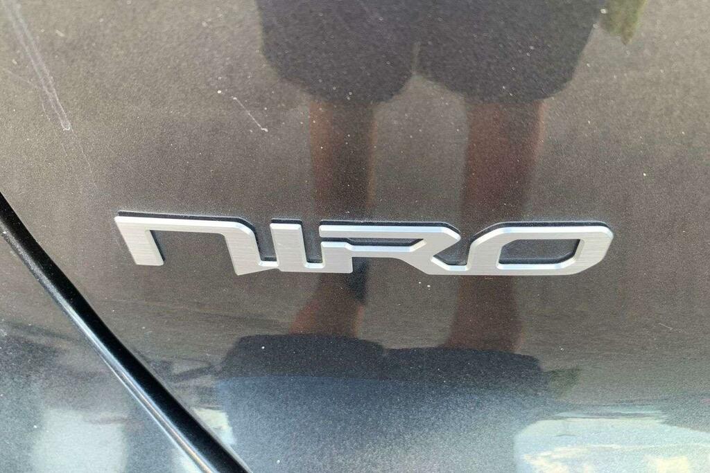 Kia e-Niro 64.8Kwh 3 Suv 201 Bhp Red #26