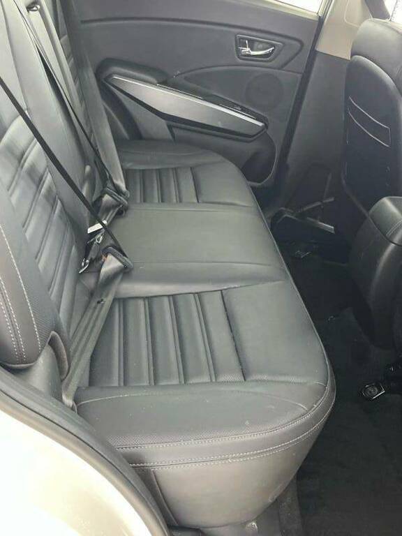 SsangYong Tivoli 1.5P Ultimate White #5
