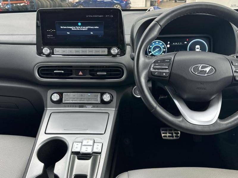 Hyundai Kona 150Kw Ultimate 64Kwh White #5