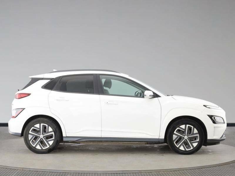Hyundai Kona 150Kw Ultimate 64Kwh White #2