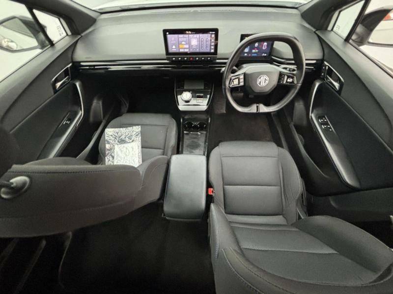 MG MG4 150Kw Se Ev Long Range 64Kwh White #4