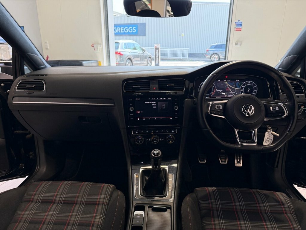 Volkswagen Golf 2L Gti BG67WXL Black #4