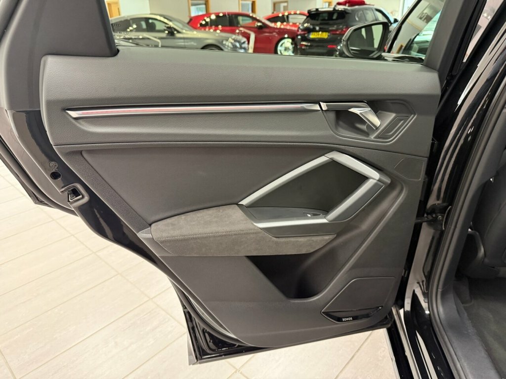 Audi RS Q3 Rs Q3 Tfsi Quattro Vorsprung S Tronic Grey #28