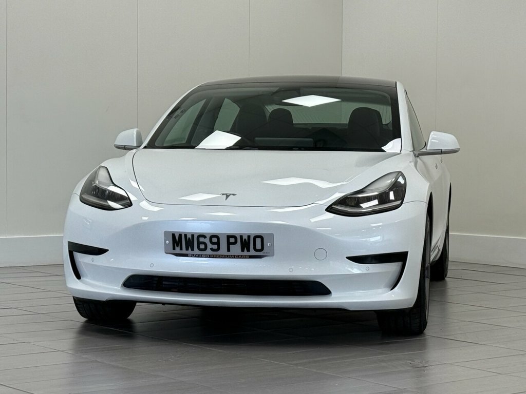 Tesla Model 3 Saloon White #6