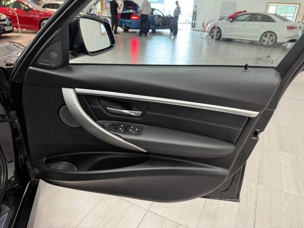 BMW 3 Series 320D M Sport Black #41