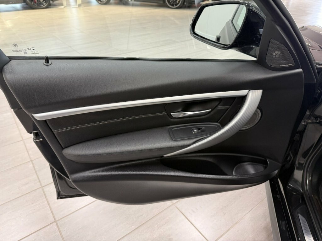 BMW 3 Series 320D M Sport Black #37