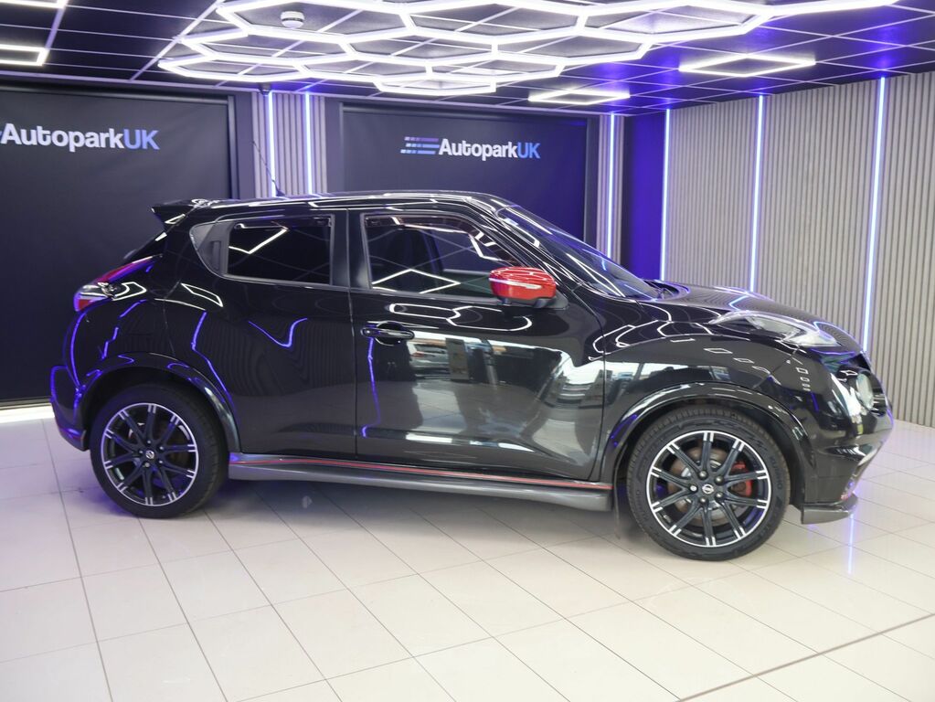 Nissan Juke 2015 1.6 Dig-t Nismo Rs Suv Euro Black #3