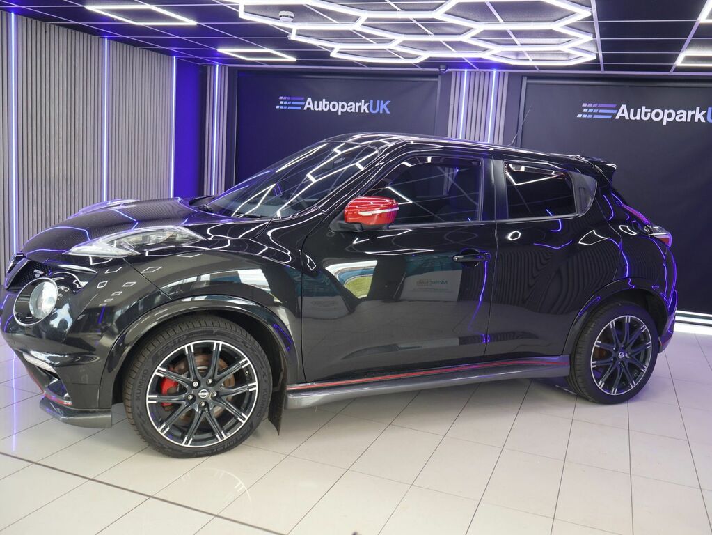 Nissan Juke 2015 1.6 Dig-t Nismo Rs Suv Euro Black #2