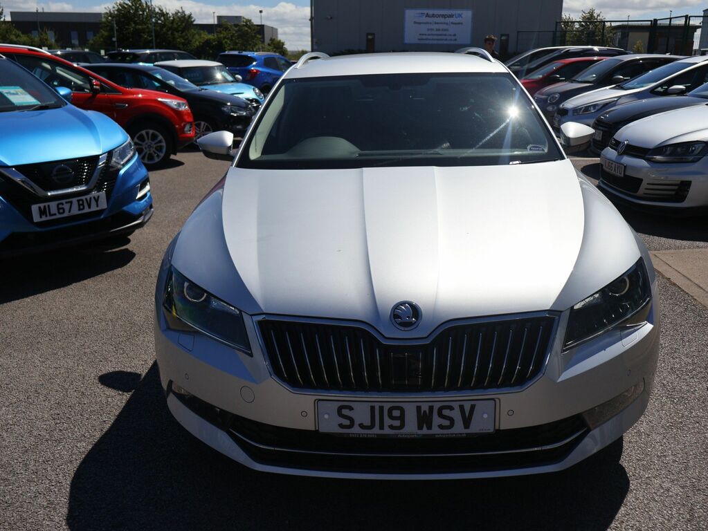 Skoda Superb 2019 2.0 Tdi Se L Executive Estate Dsg Silver #3