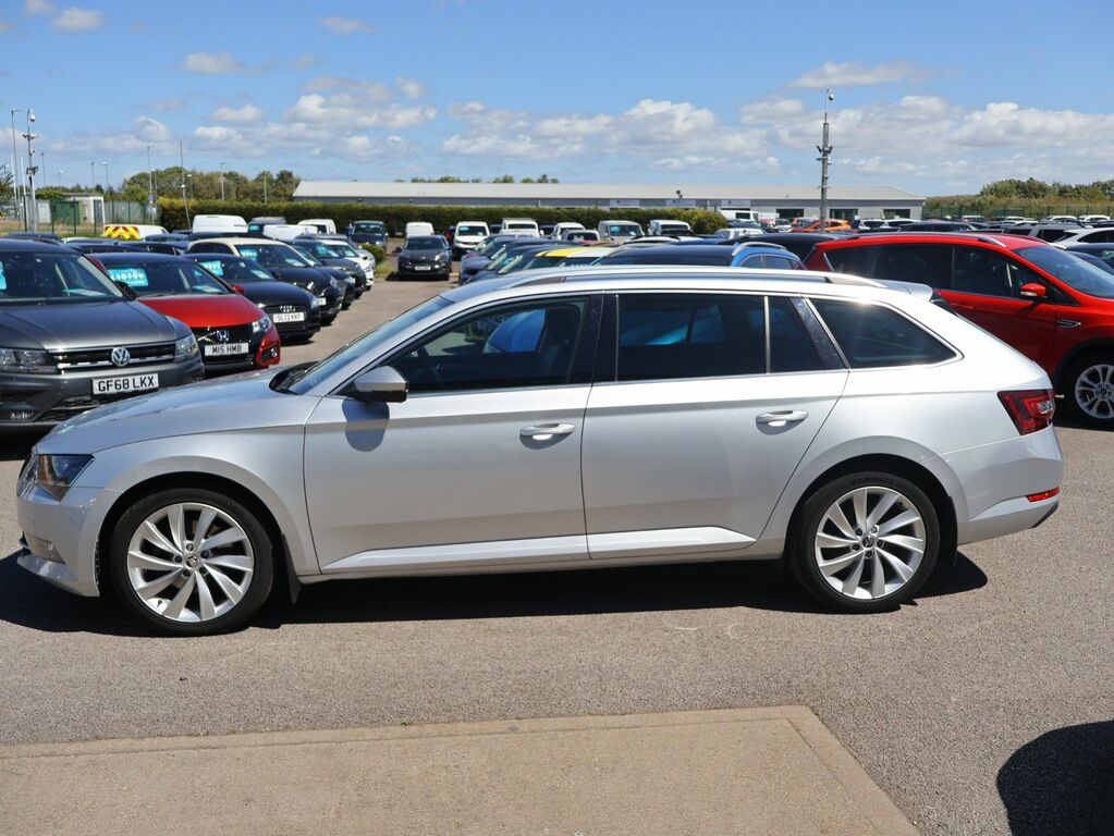 Skoda Superb 2019 2.0 Tdi Se L Executive Estate Dsg Silver #2