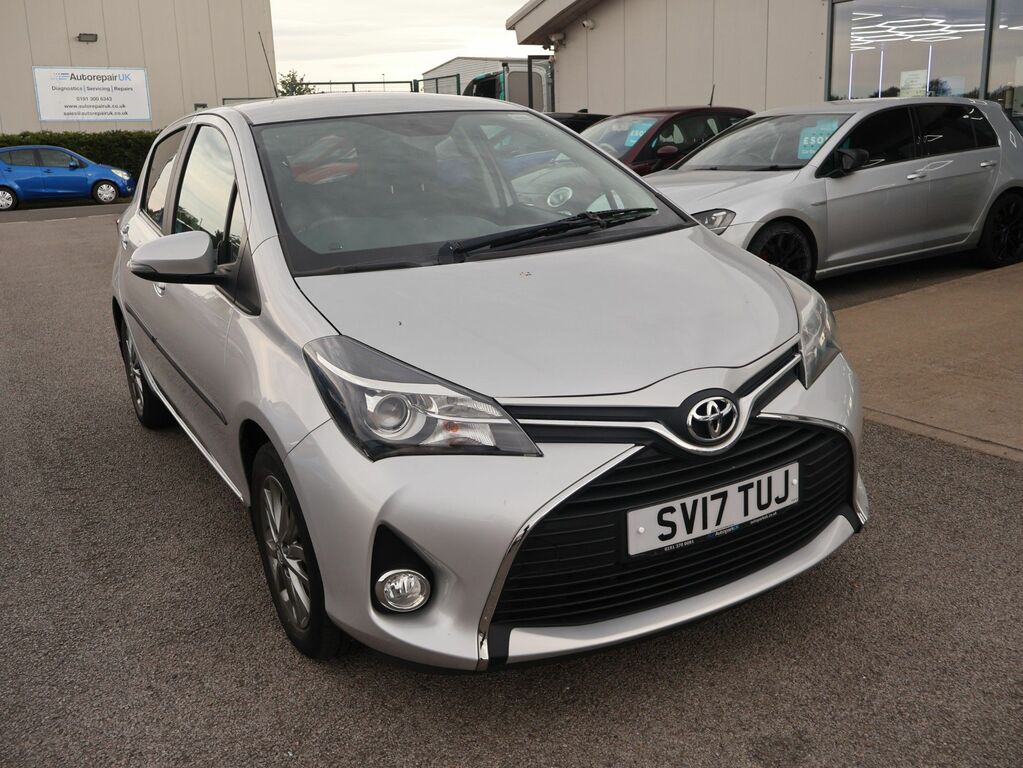 Toyota Yaris 2017 1.33 Dual Vvt-i Icon Hatchback Mul Silver