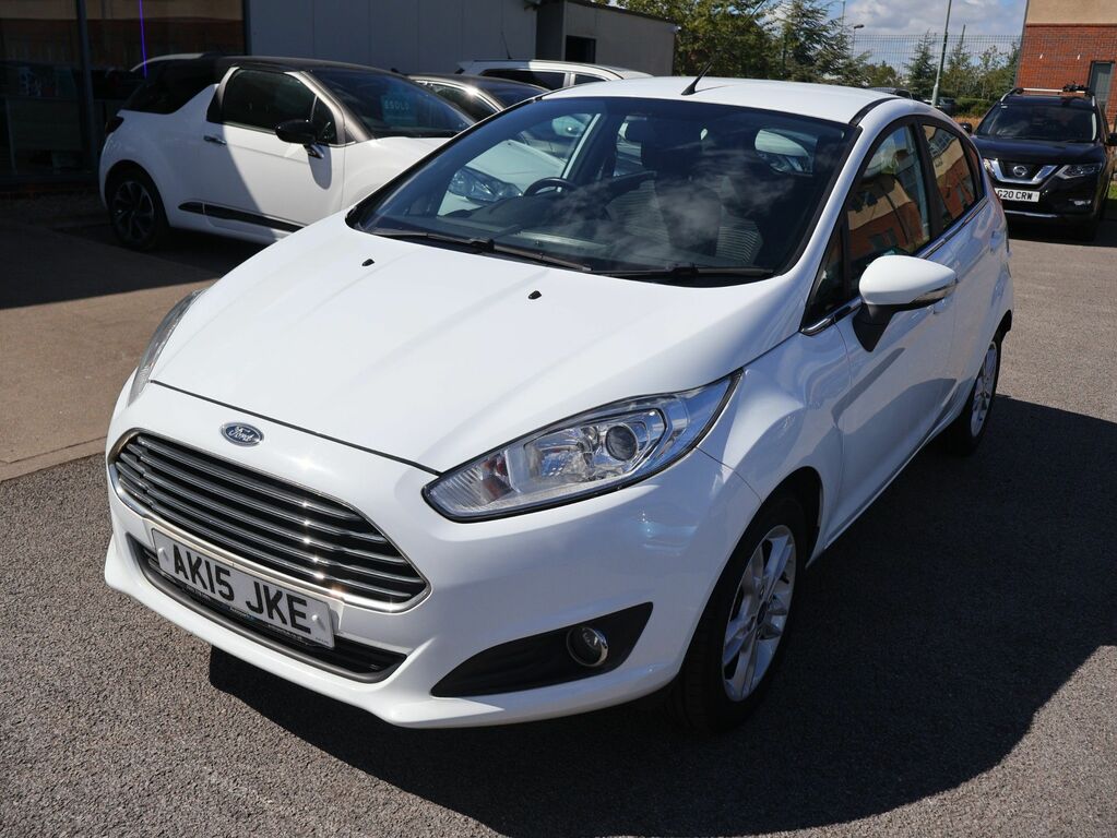 Ford Fiesta 2015 1.25 Zetec Hatchback Euro 6 White #6